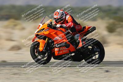 media/Dec-01-2025-Moto Forza (Mon) [[2daa91e15f]]/1-Advanced Group/Session 3 Turn 3 Exit Bump Pans/